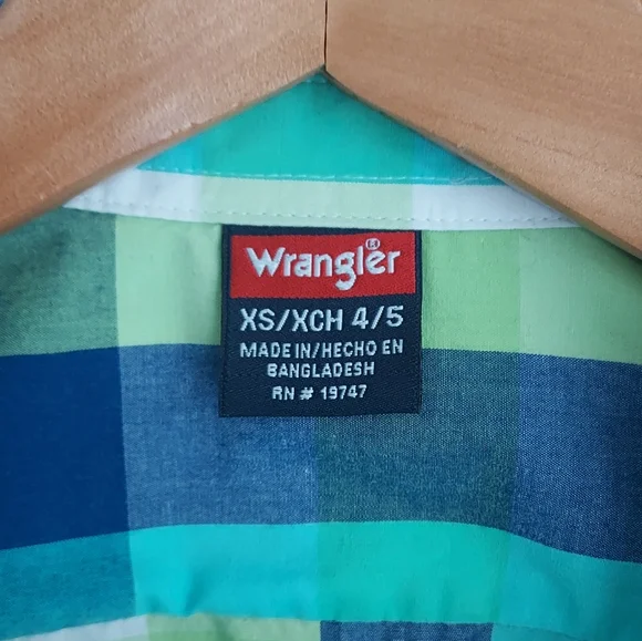 Wrangler, sz 4/5, plaid, button down & Fruit of the Loom sz 4/5 dark teal tshirt - Picture 4 of 5